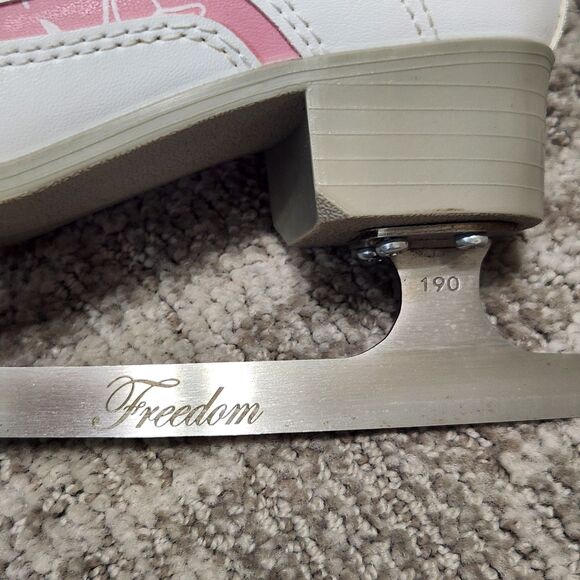 American Athletic Softboot ice skates with pink trim size 2 - Picture 10 of 12